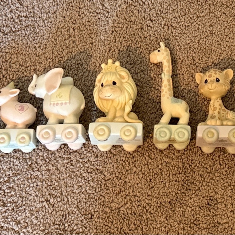 Vintage 1985 Precious Moments Animal Train Set